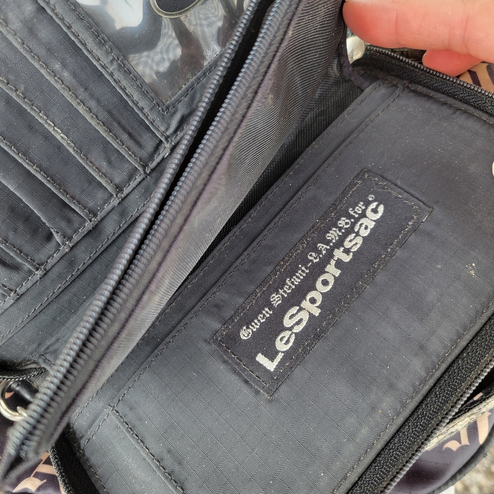 Lesportsac Black and Cream 'Baby Lamb' Script Shoulder Bag - Picture 5 of 6